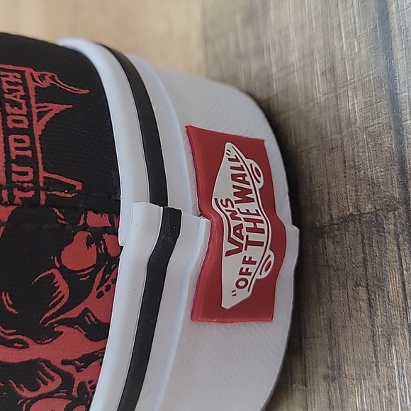 Van's Authentic Brand new in the box authentic uper textile.size men 9.5. - Picture 8 of 11